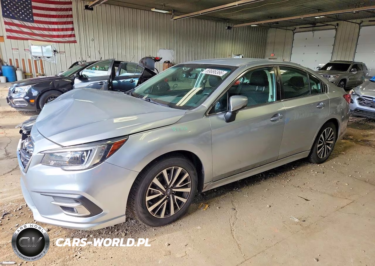 2018 Subaru Legacy 2.5I Premium VIN:4S3BNAF6XJ3023314 - 1