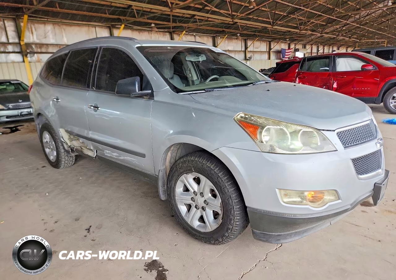 2012 Chevrolet Traverse Ls VIN:1GNKRFED0CJ127981 - 4