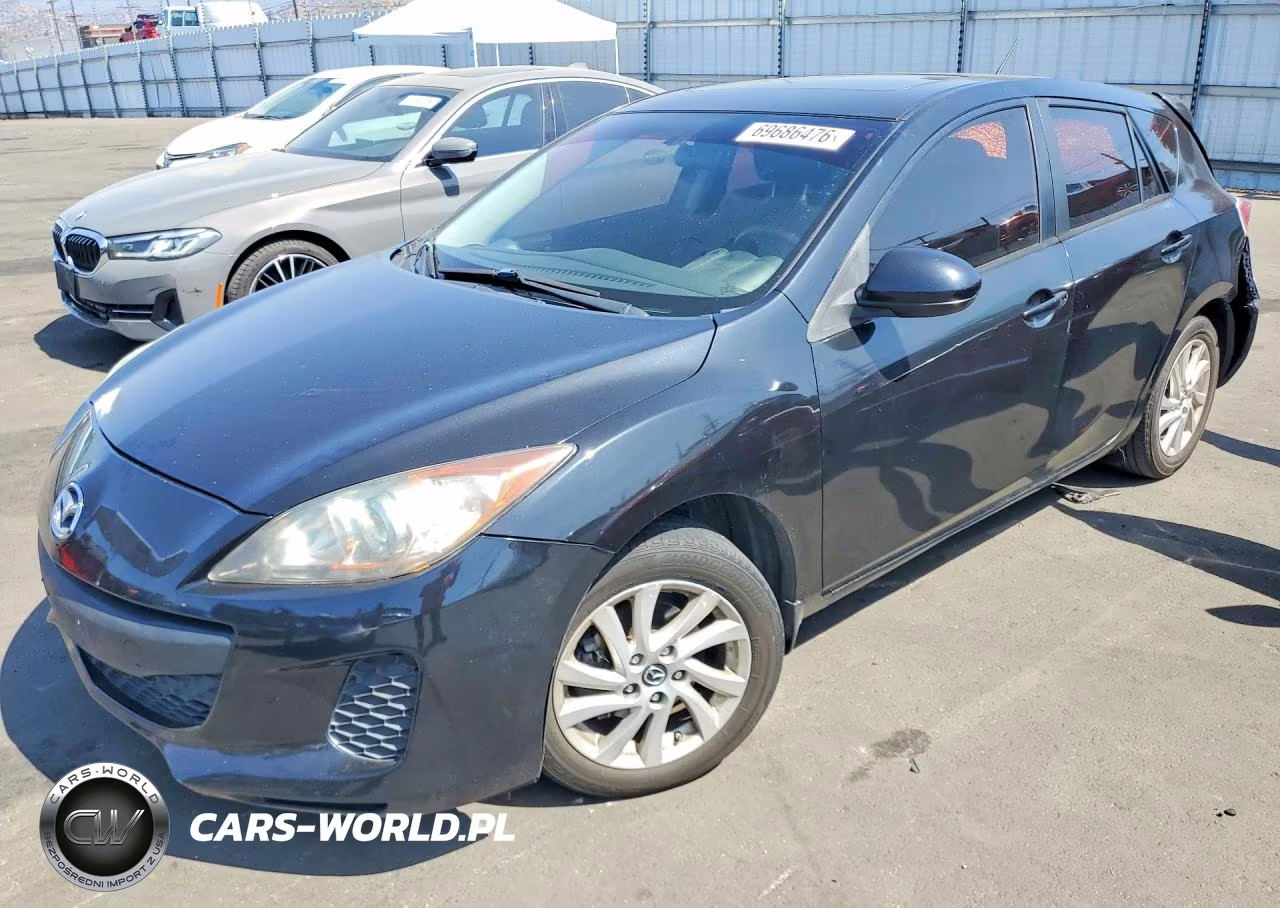 2013 Mazda 3 I