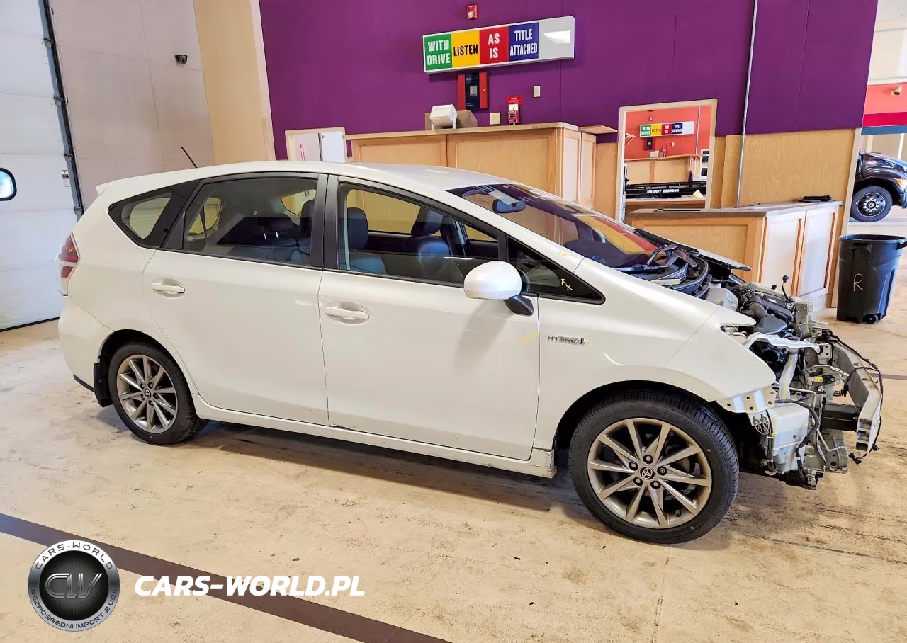 2015 Toyota Prius V Five VIN:JTDZN3EU9FJ036827 - 4