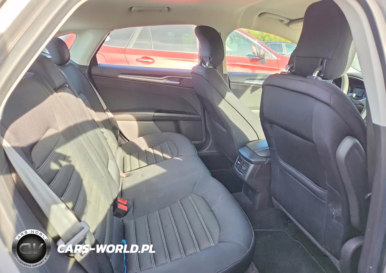 2015 Ford Fusion Se VIN:1FA6P0H7XF5100678 - 10
