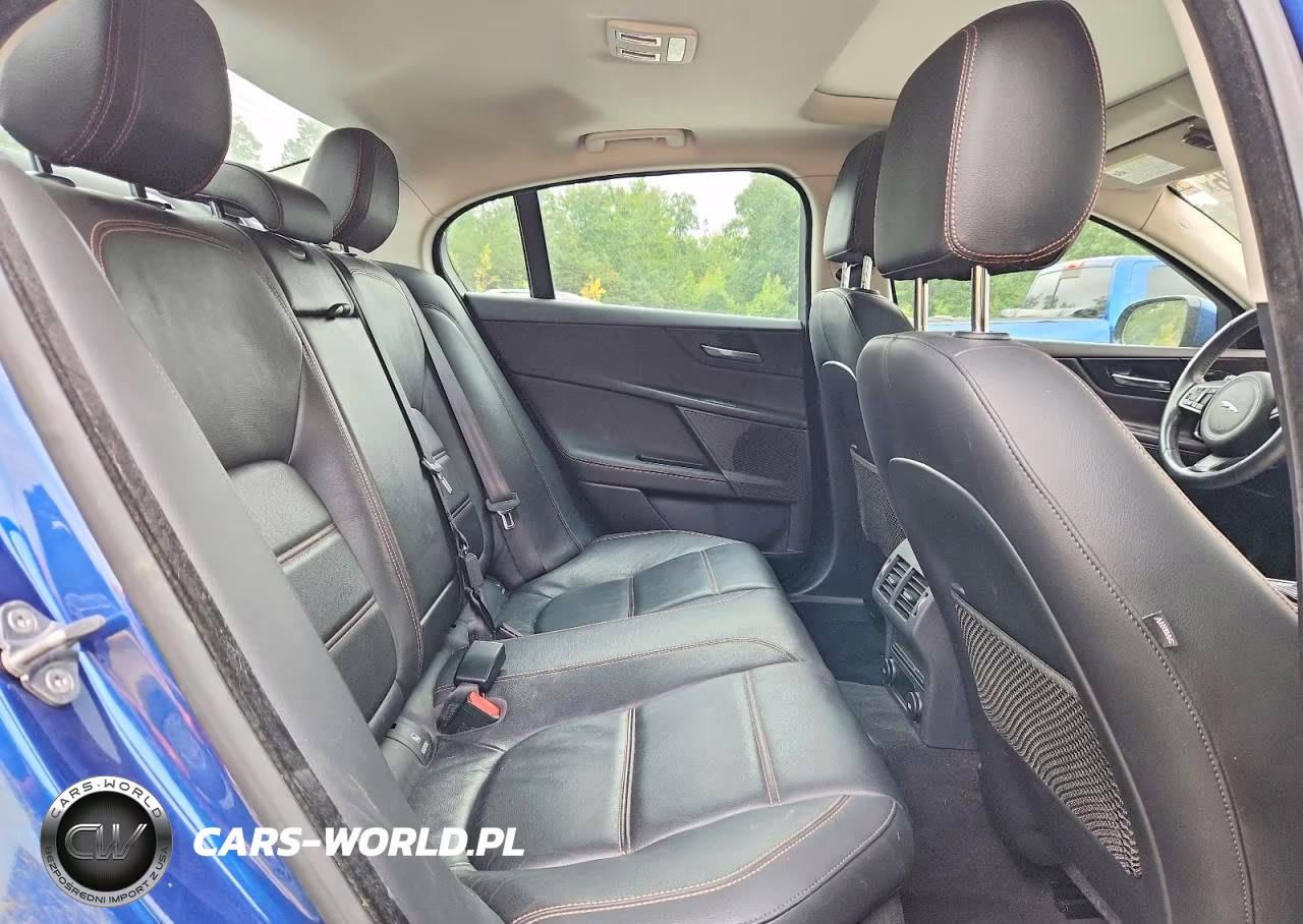 2017 Jaguar Xe Prestige VIN:SAJAK4BV9HA952033 - 10