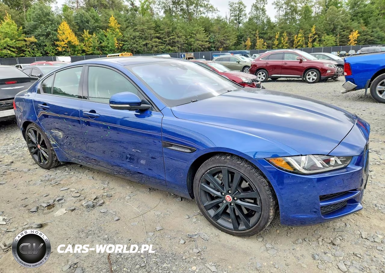 2017 Jaguar Xe Prestige VIN:SAJAK4BV9HA952033 - 4