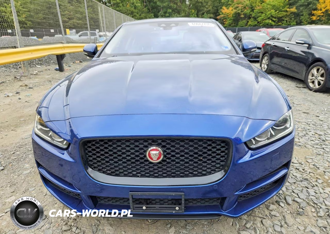 2017 Jaguar Xe Prestige VIN:SAJAK4BV9HA952033 - 5