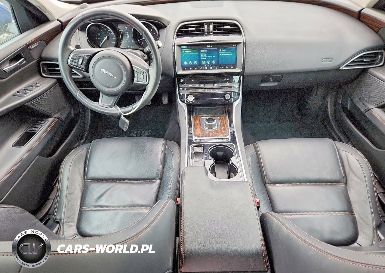 2017 Jaguar Xe Prestige VIN:SAJAK4BV9HA952033 - 8