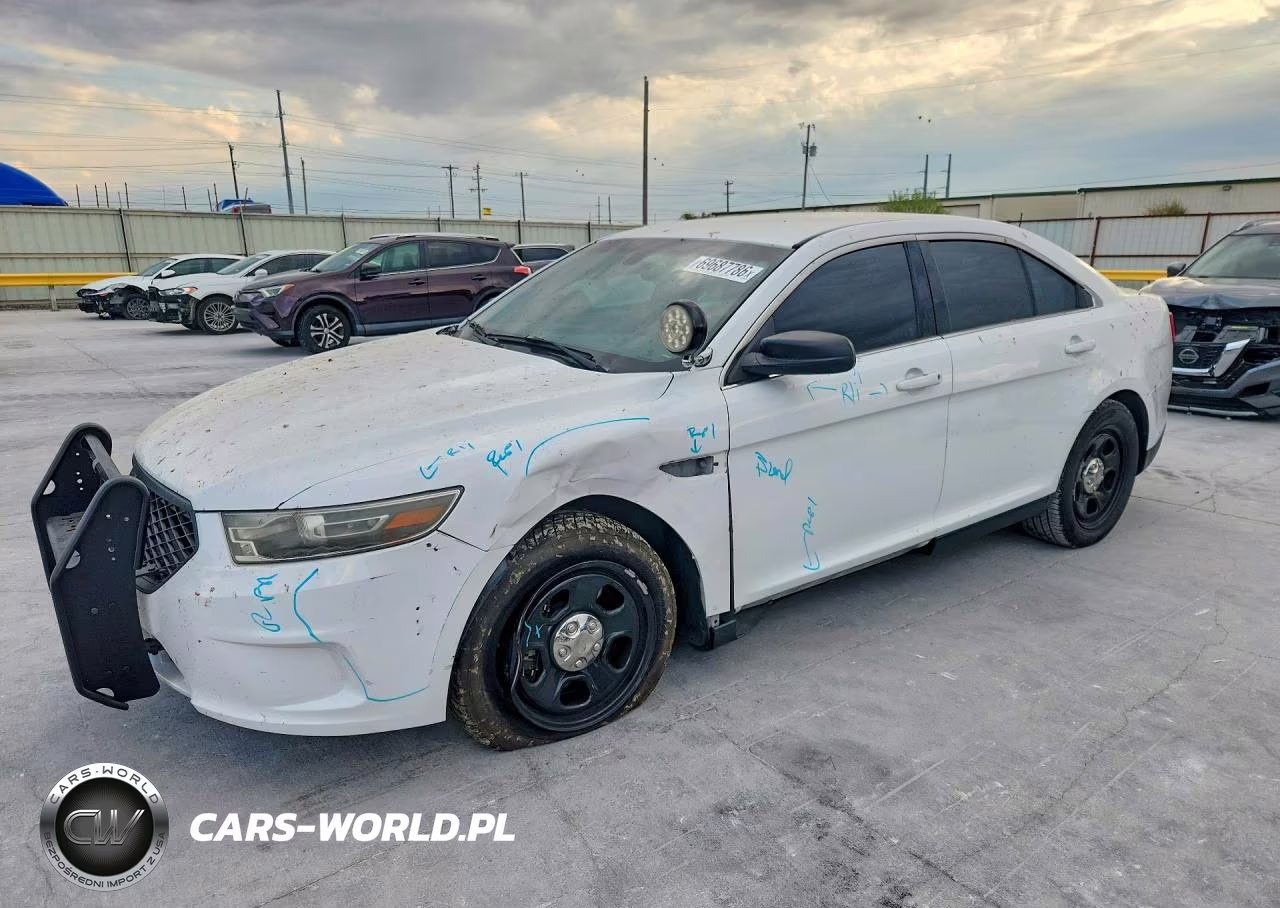 2015 Ford Taurus Police Interceptor – zdjęcie 1 z 13