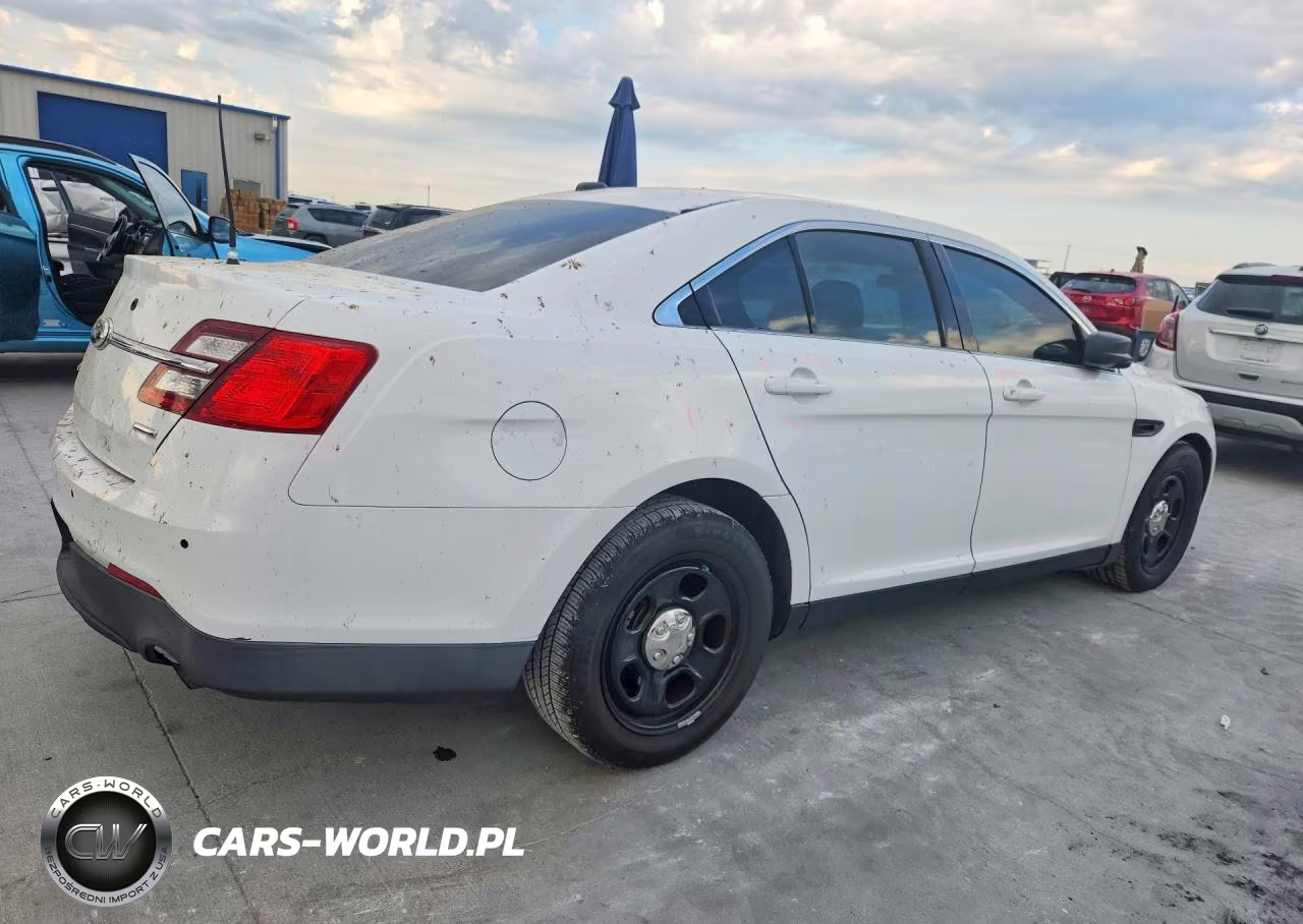 2015 Ford Taurus Police Interceptor VIN:1FAHP2MK1FG139047 - 3