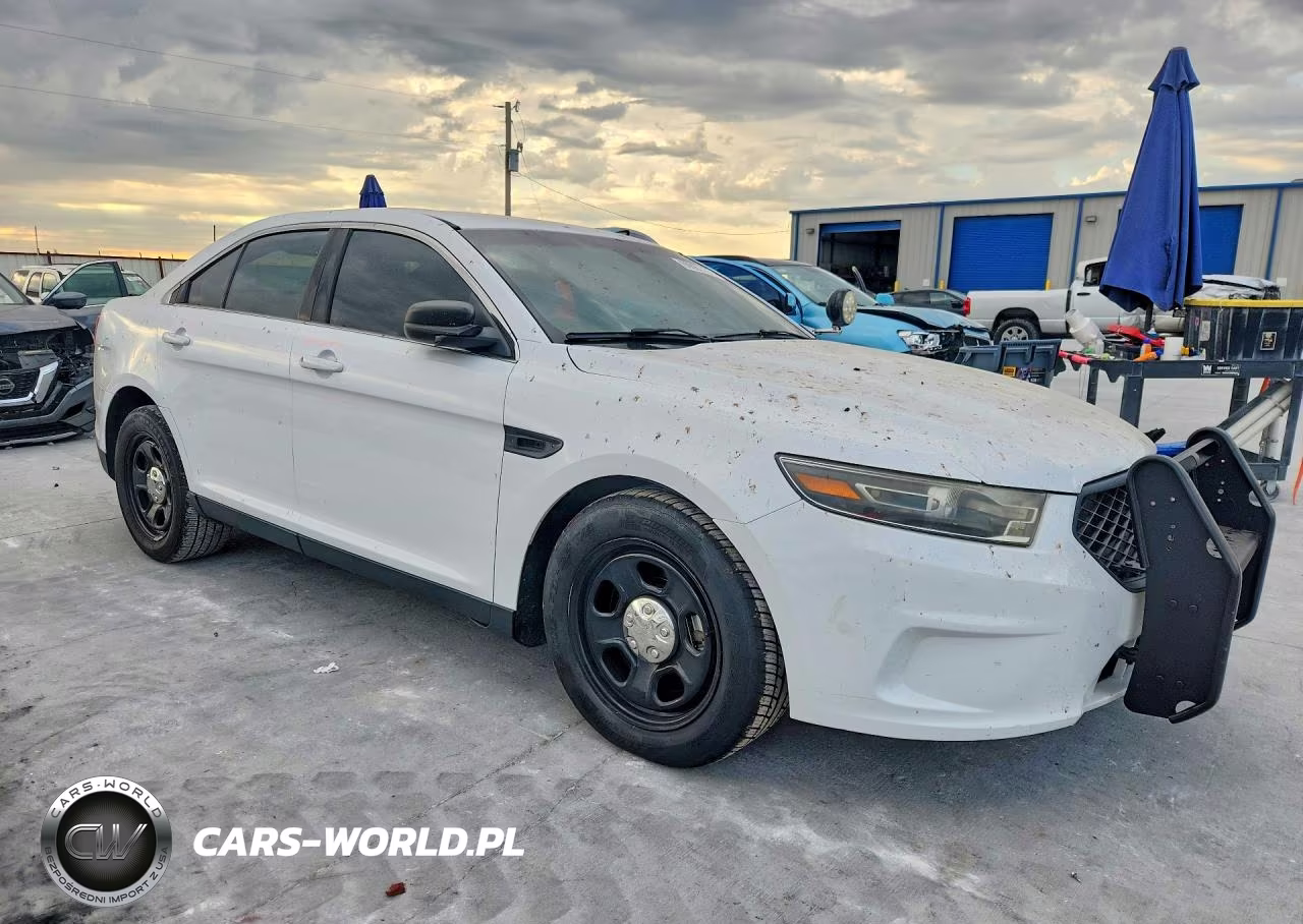 2015 Ford Taurus Police Interceptor VIN:1FAHP2MK1FG139047 - 4