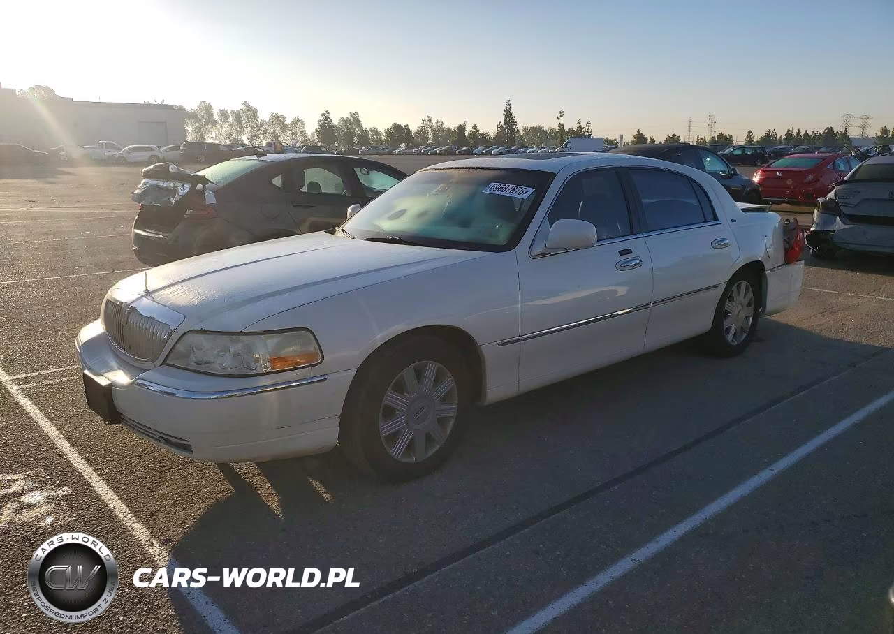 2003 Lincoln Town Car Cartier