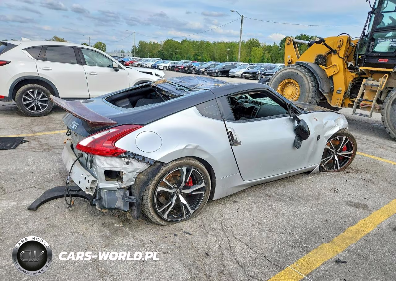 2020 Nissan 370Z Base VIN:JN1AZ4EH0LM821213 - 3