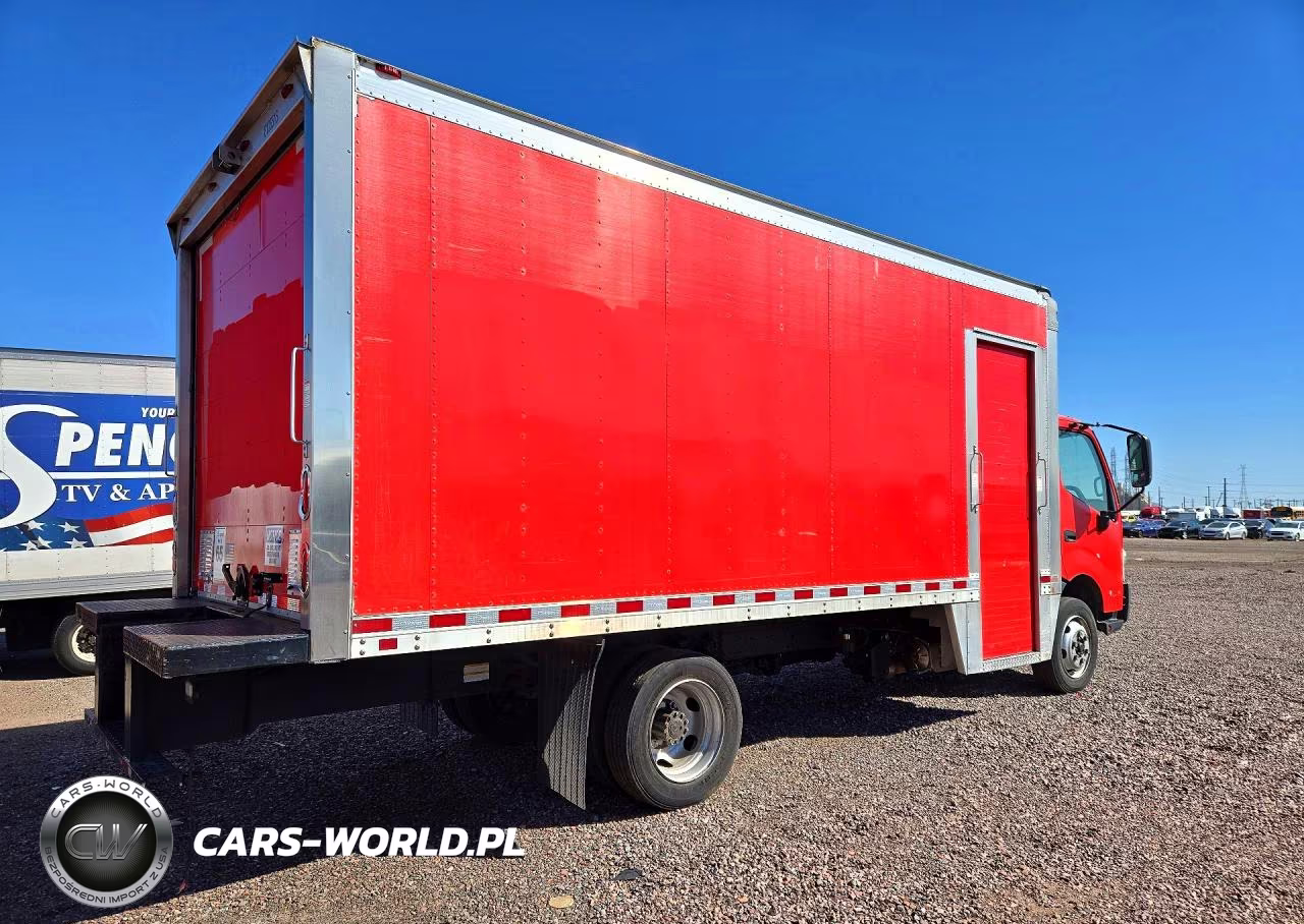 2018 Hino 195 Box Truck VIN:JHHSDM2H9JK006289 - 3