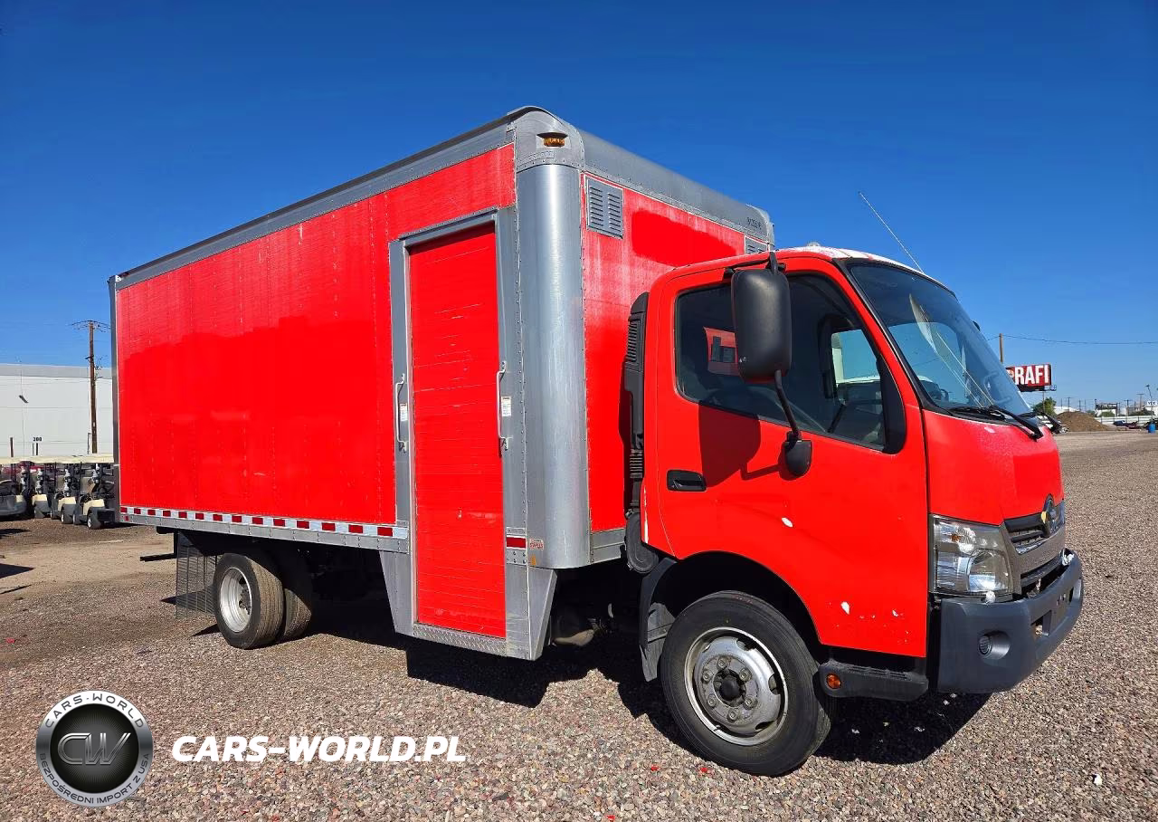 2018 Hino 195 Box Truck VIN:JHHSDM2H9JK006289 - 4