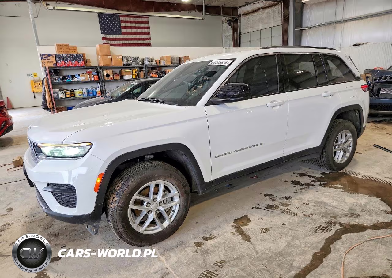 2025 Jeep Grand Cherokee Laredo VIN:1C4RJHAG3SC344924 - 1