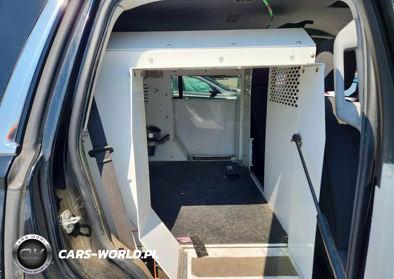 2019 Chevrolet Tahoe Police VIN:1GNLCDEC0KR293502 - 11