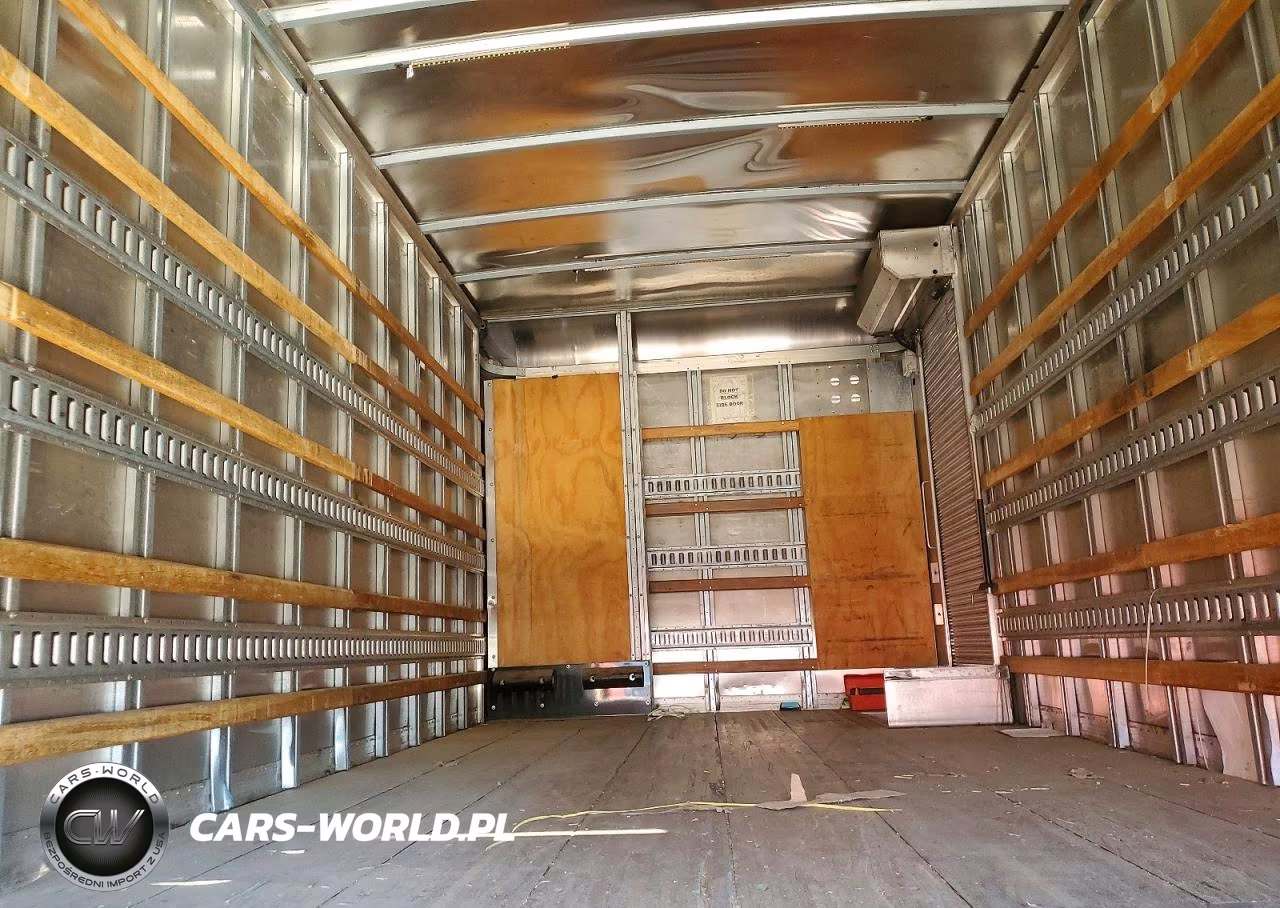 2018 Hino 195 Box Truck VIN:JHHSDM2H6JK006282 - 10