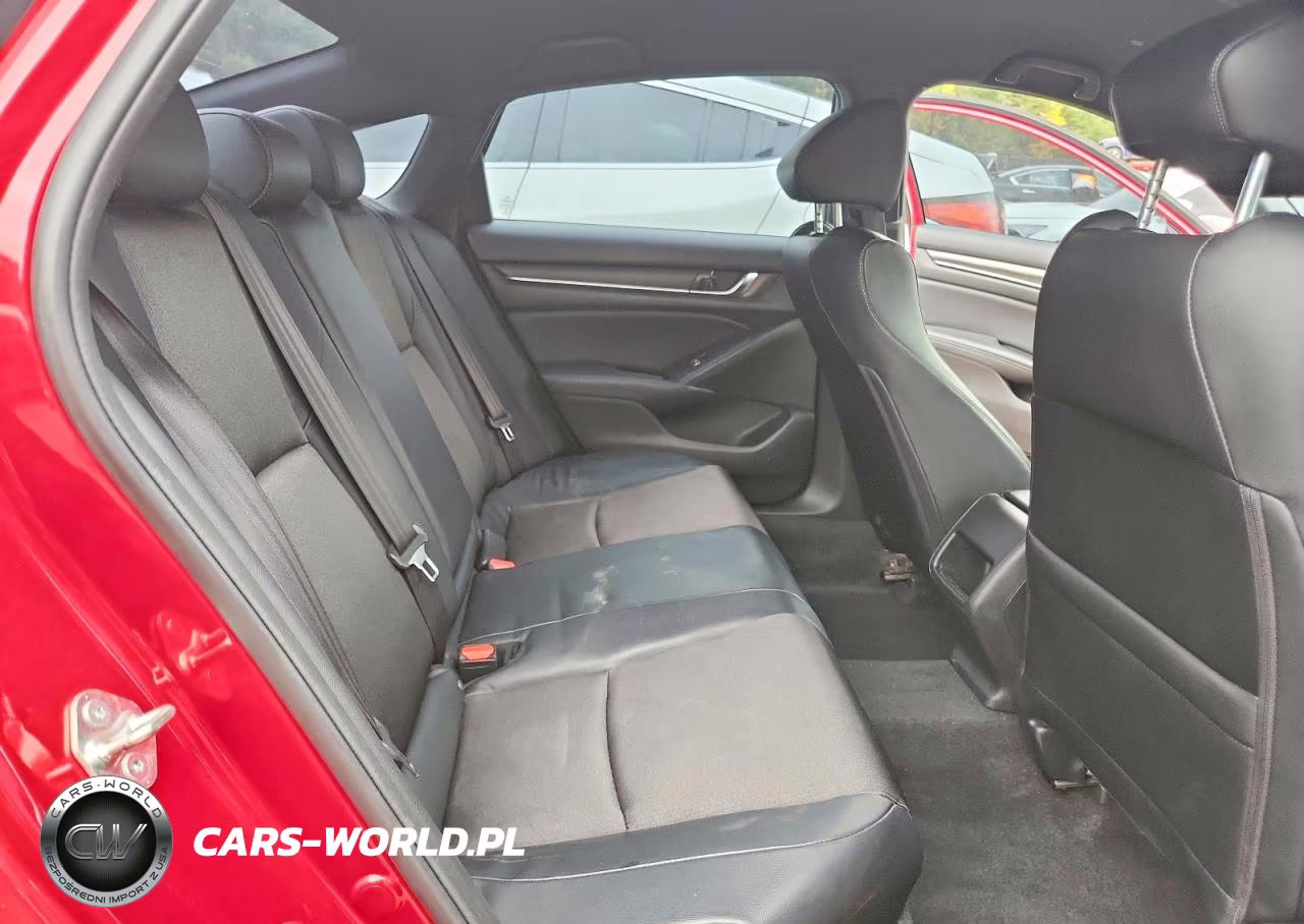 2018 Honda Accord Sport VIN:1HGCV1F35JA235397 - 10