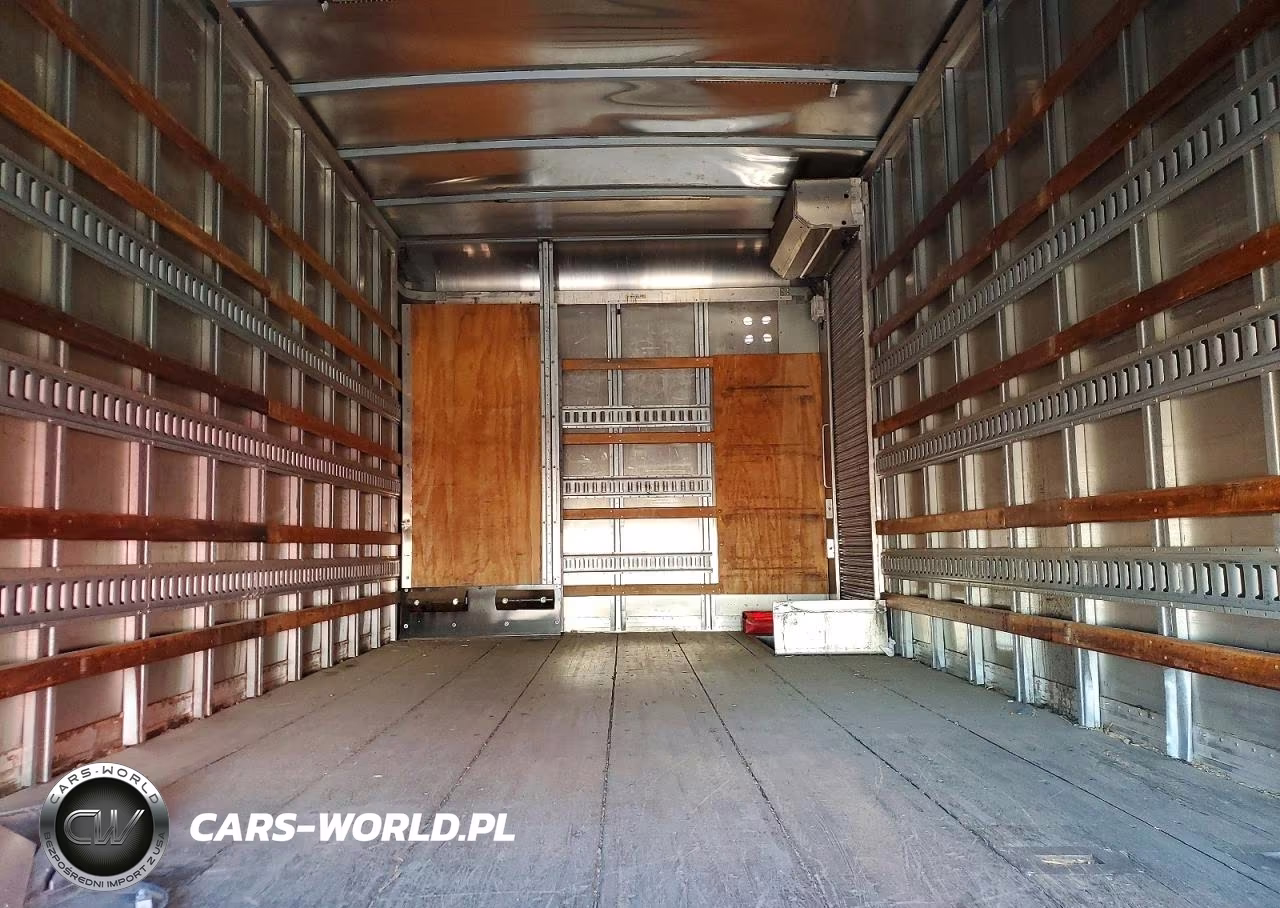 2017 Hino 195 Box Truck VIN:JHHSDM2H2HK005835 - 10