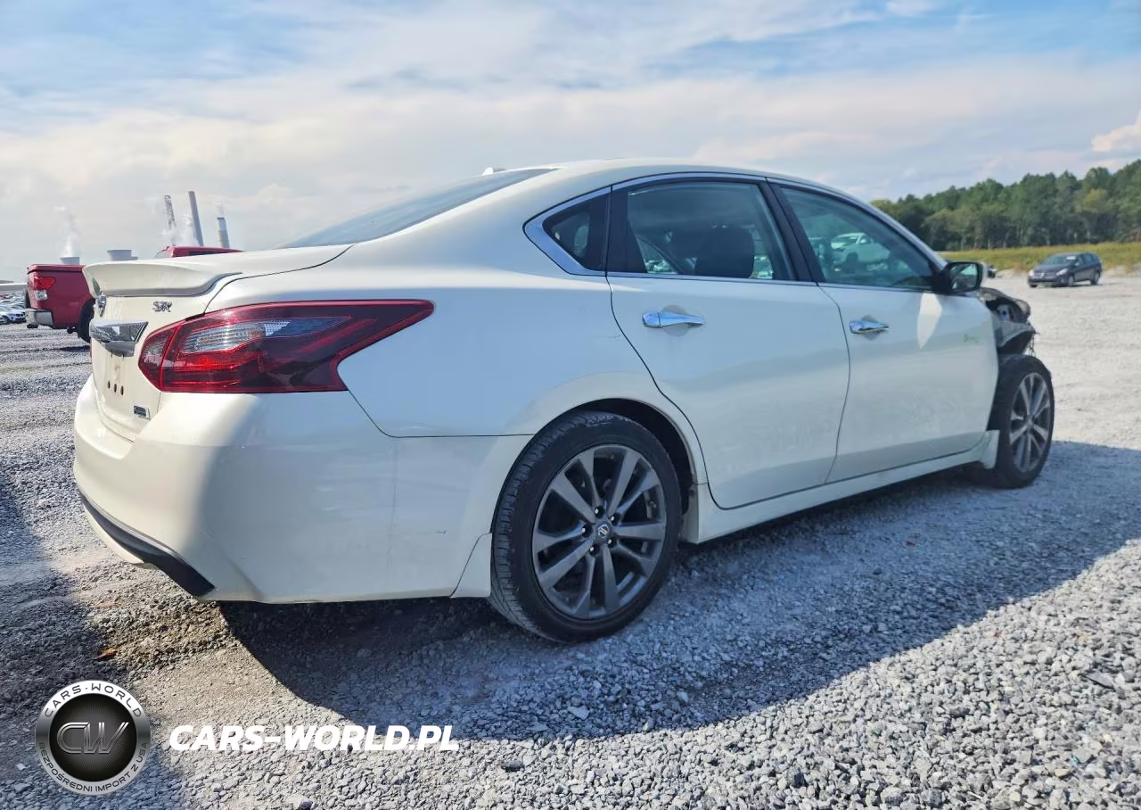 2018 Nissan Altima 2.5 Sr VIN:1N4AL3AP6JC476834 - 3