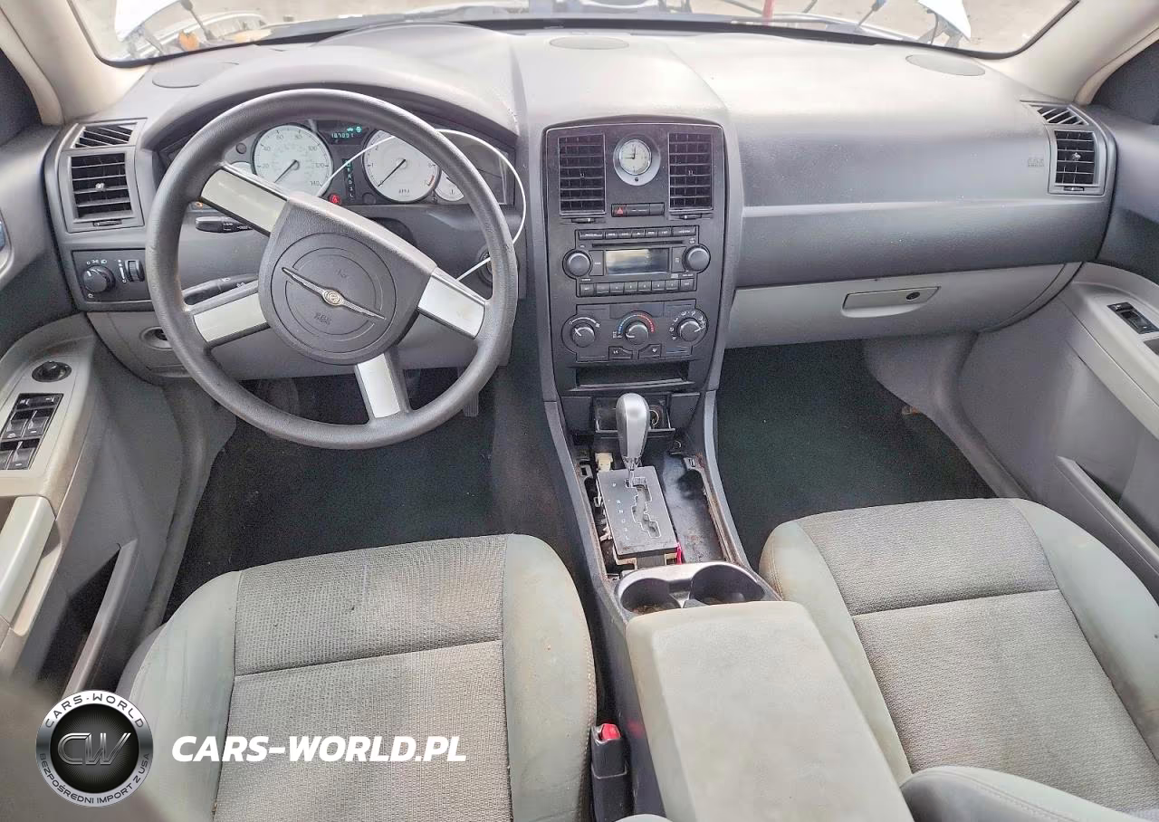 2006 Chrysler 300 VIN:2C3KA43R96H168171 - 8