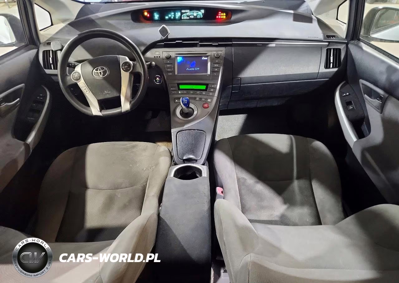 2013 Toyota Prius Two VIN:JTDKN3DU9D5566806 - 8