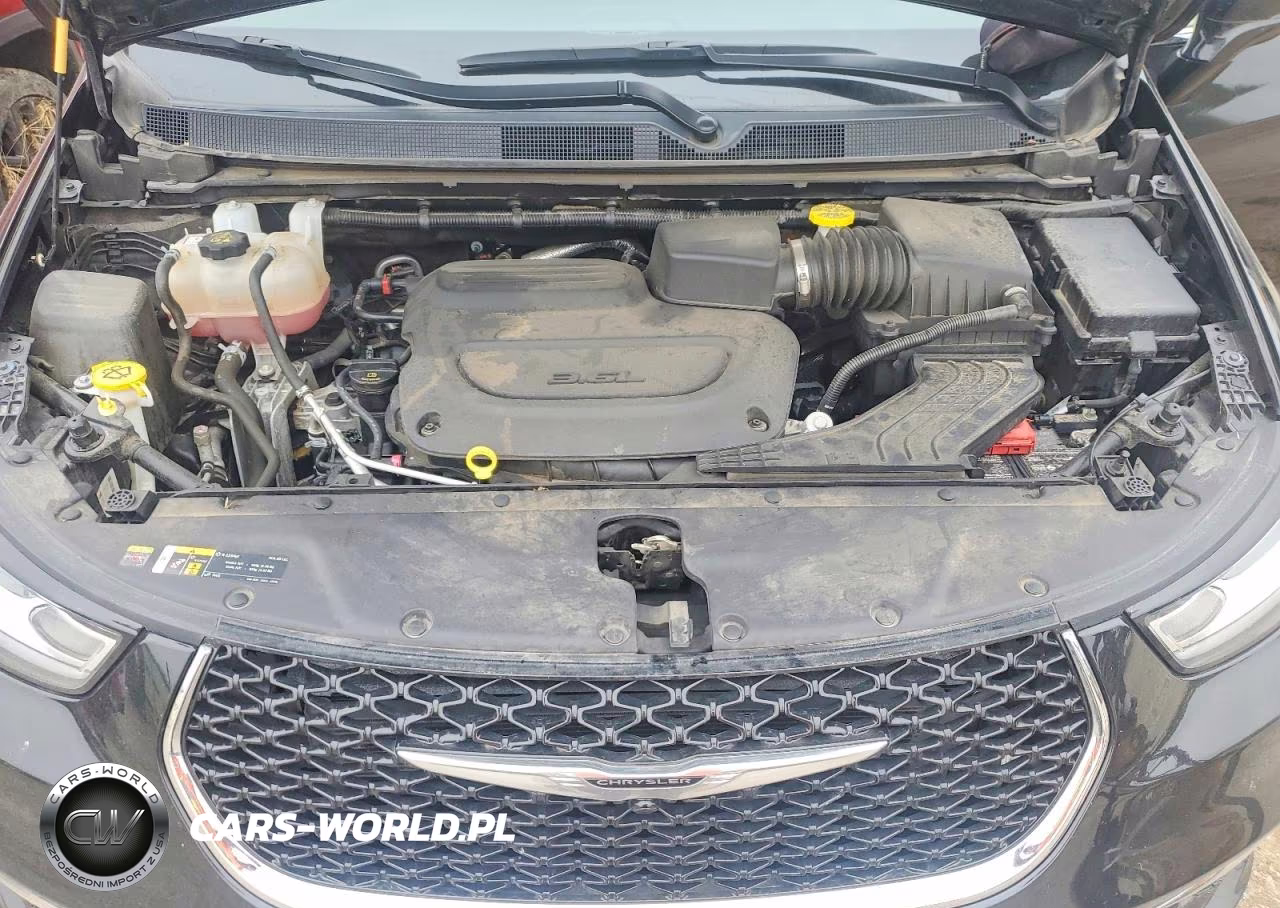 2024 Chrysler Pacifica Touring L VIN:2C4RC1BG2RR140374 - 12