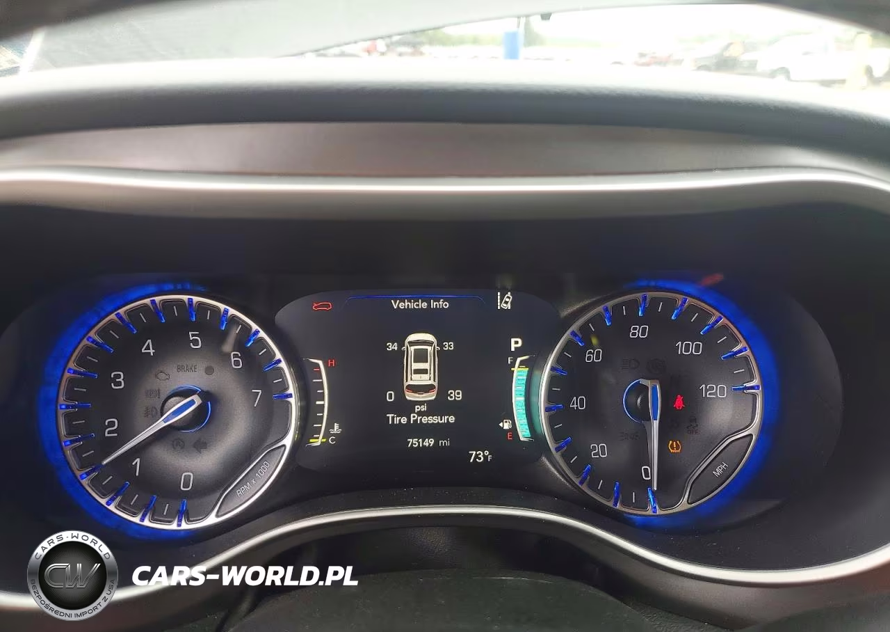 2024 Chrysler Pacifica Touring L VIN:2C4RC1BG2RR140374 - 9
