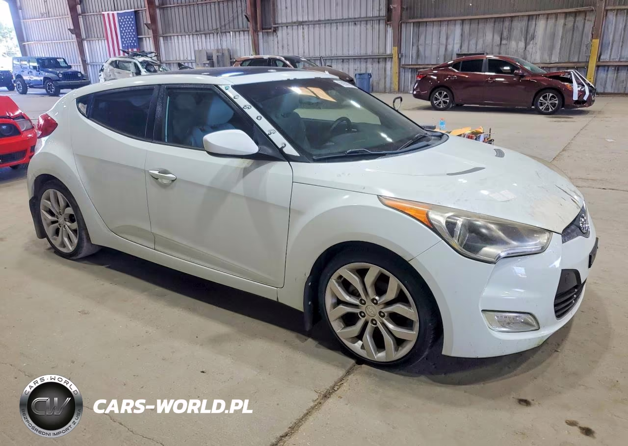 2012 Hyundai Veloster Base VIN:KMHTC6ADXCU025750 - 4