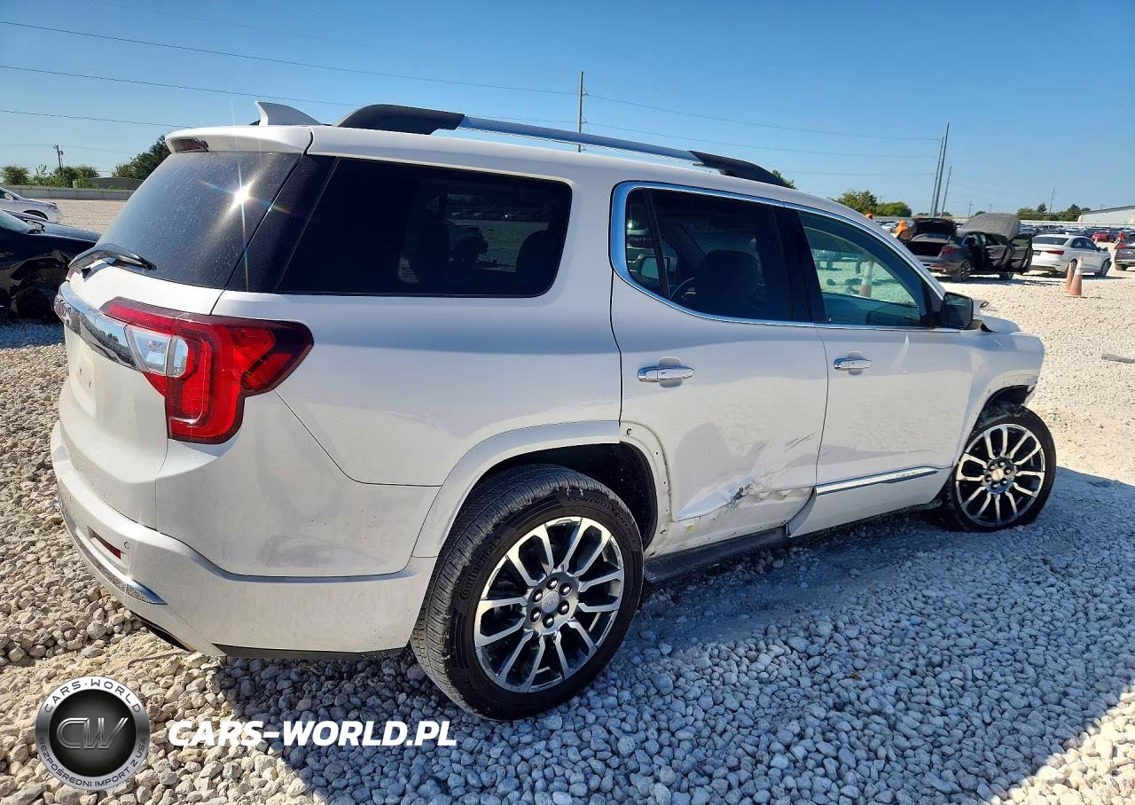 2020 GMC Acadia Denali VIN:1GKKNPLS2LZ108303 - 3