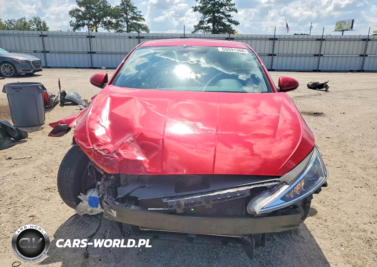 2020 Hyundai Elantra Sel VIN:5NPD84LF0LH607072 - 5