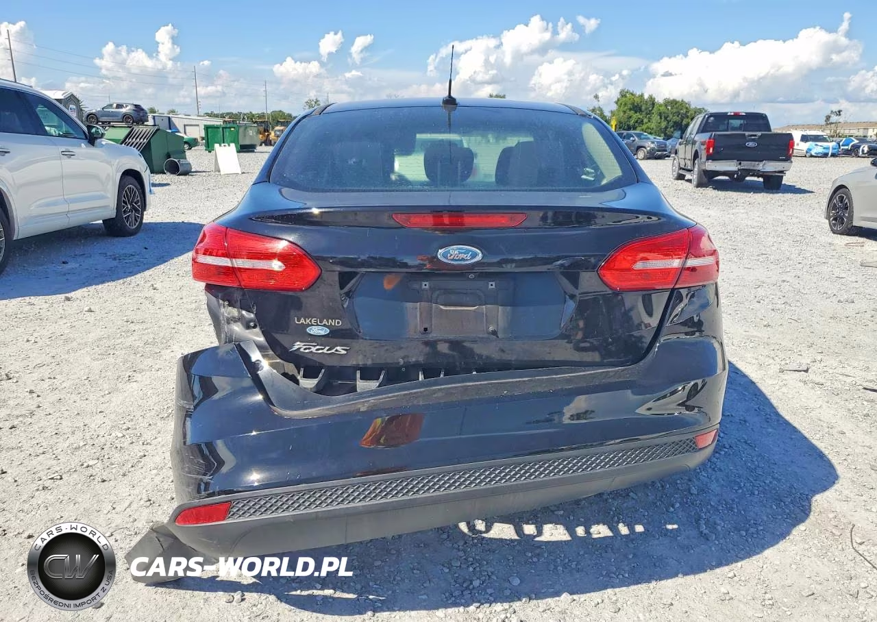2018 Ford Focus S VIN:1FADP3E2XJL243152 - 6