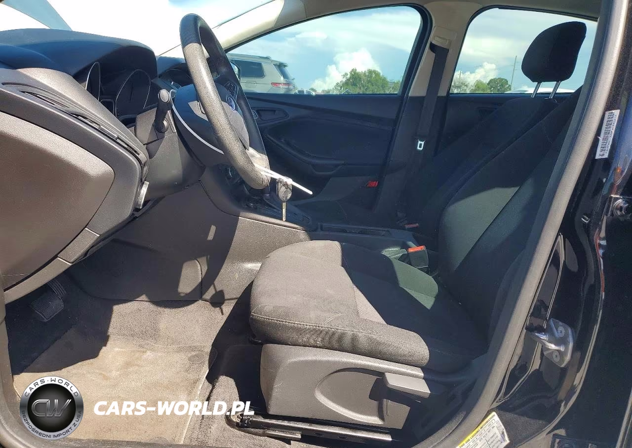 2018 Ford Focus S VIN:1FADP3E2XJL243152 - 7