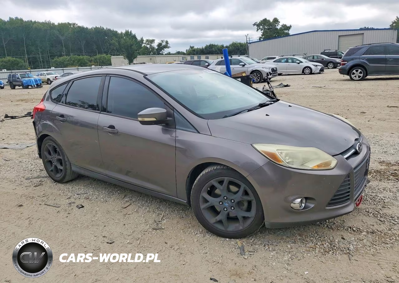 2013 Ford Focus Se VIN:1FADP3K22DL225155 - 4