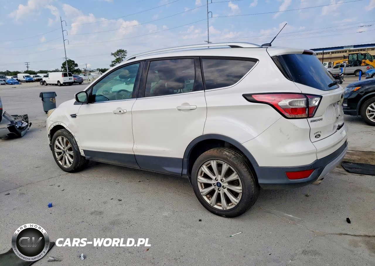 2017 Ford Escape Titanium VIN:1FMCU0J9XHUD40268 - 2