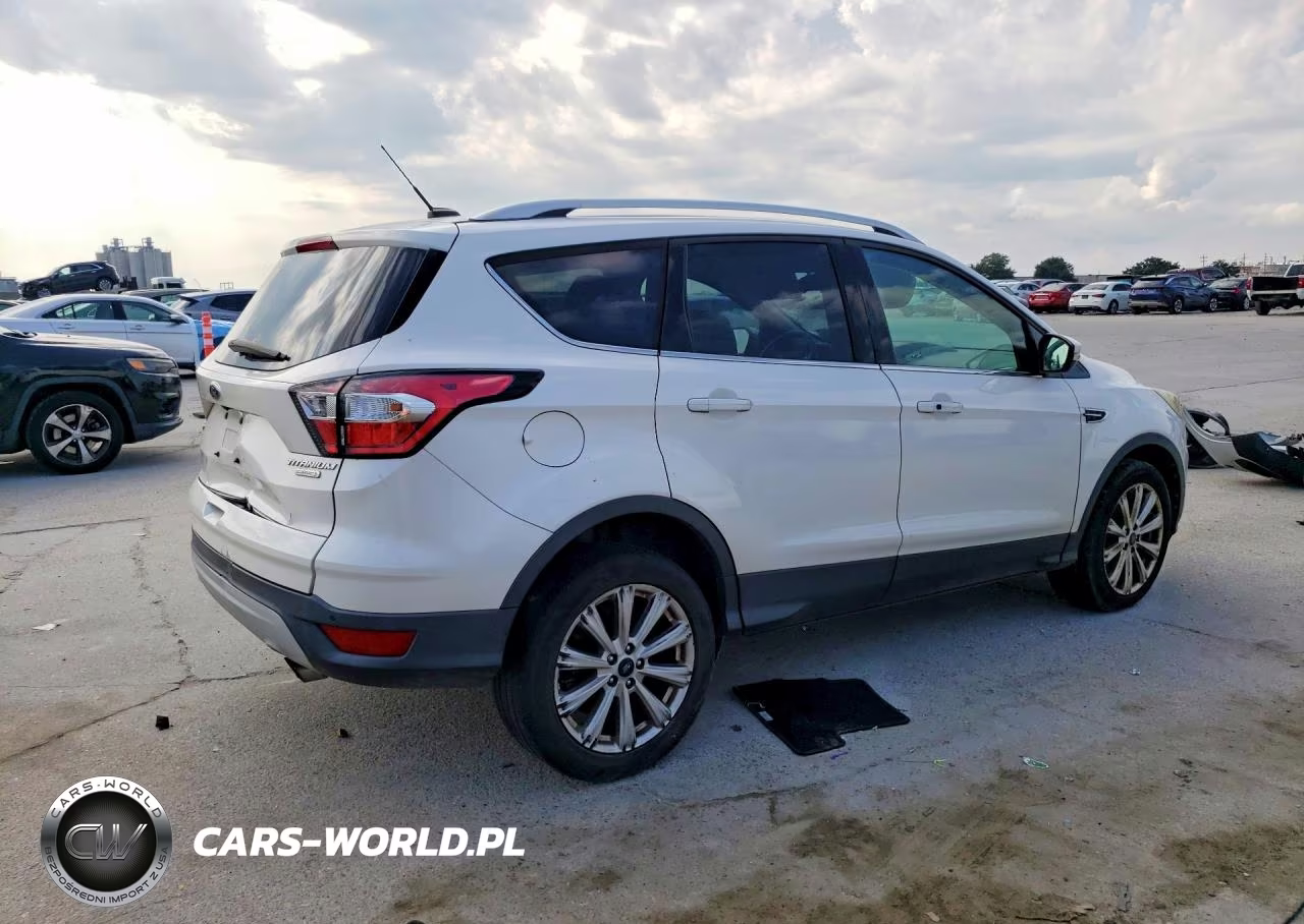 2017 Ford Escape Titanium VIN:1FMCU0J9XHUD40268 - 3