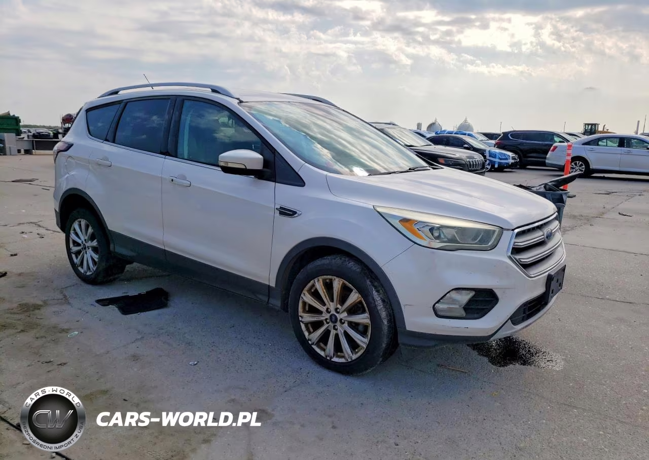 2017 Ford Escape Titanium VIN:1FMCU0J9XHUD40268 - 4
