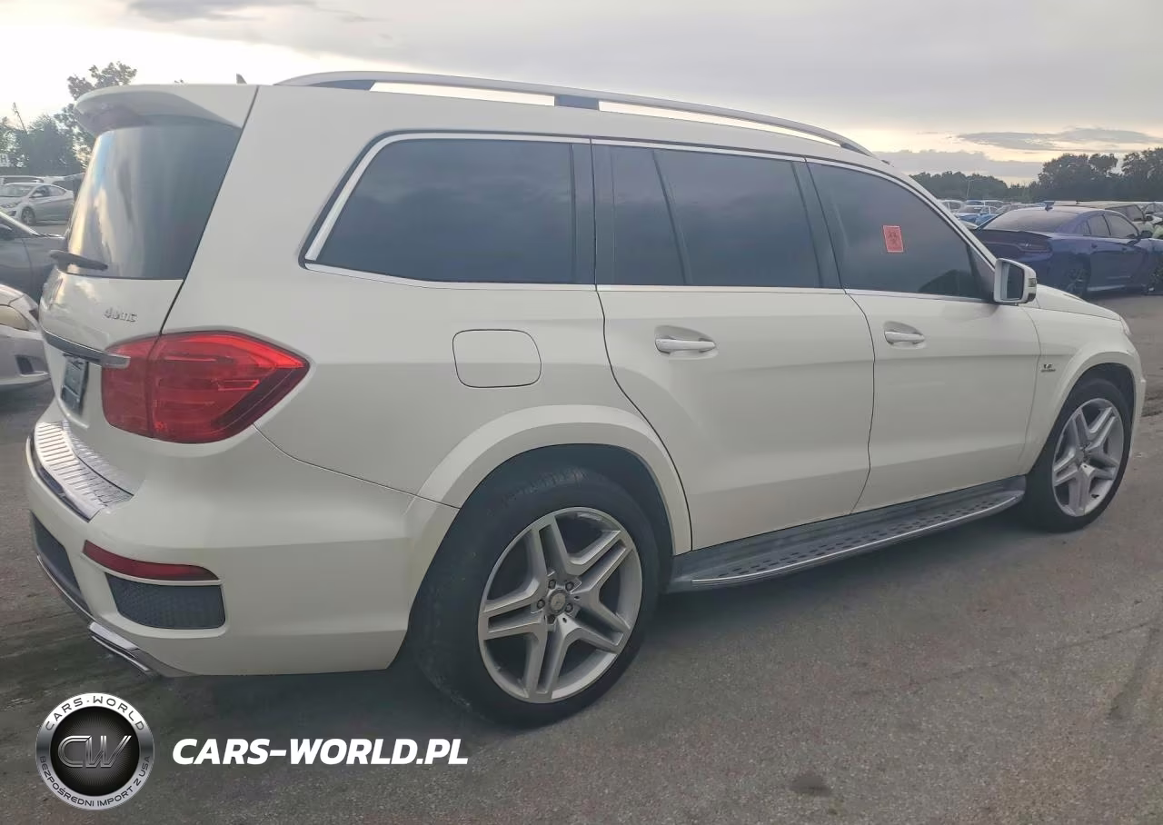 2014 Mercedes-Benz Gl 550 4Matic VIN:4JGDF7DEXEA318042 - 3