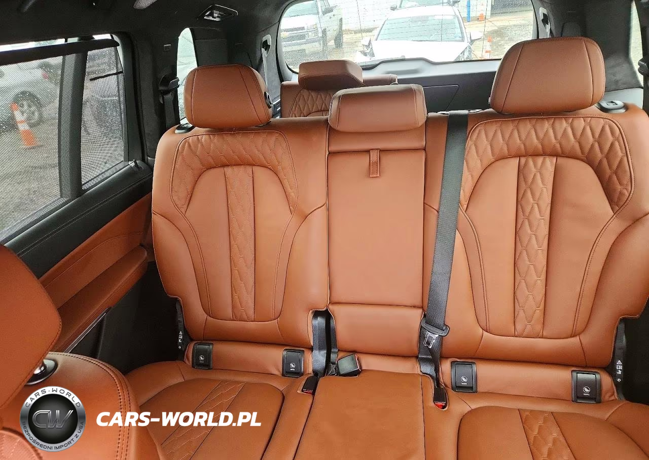 2025 BMW X7 M60I VIN:5UX33EM02S9X96260 - 10