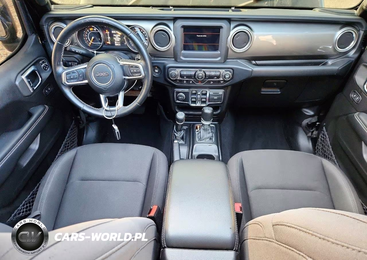2019 Jeep Wrangler Unlimited Sahara VIN:1C4HJXEN6KW624656 - 8