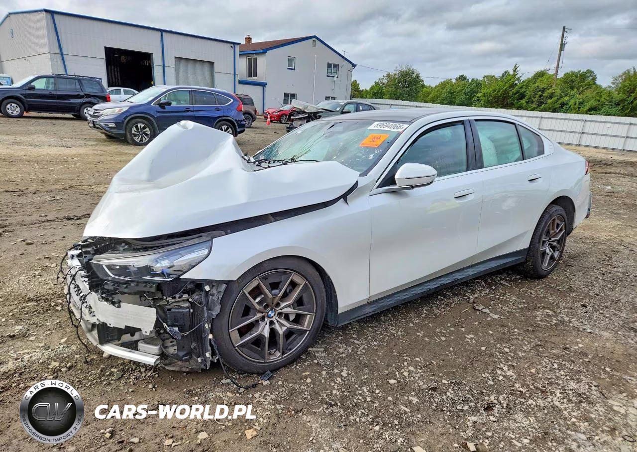 2026 BMW 530I xDrive VIN:WBA53FJ09TCV85594 - 1