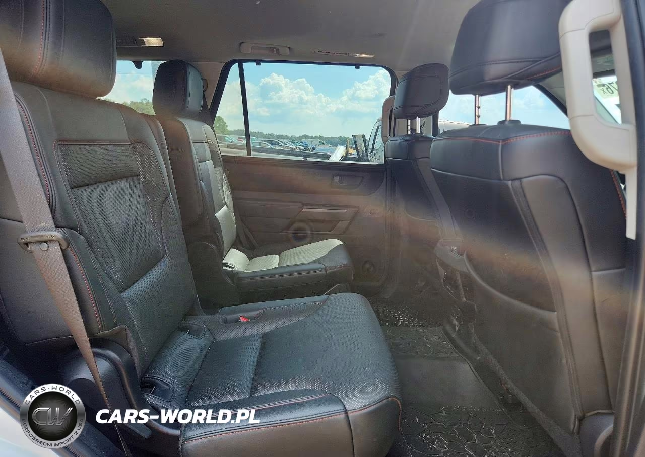 2023 Toyota Sequoia Trd Pro VIN:7SVAAABA4PX017386 - 11