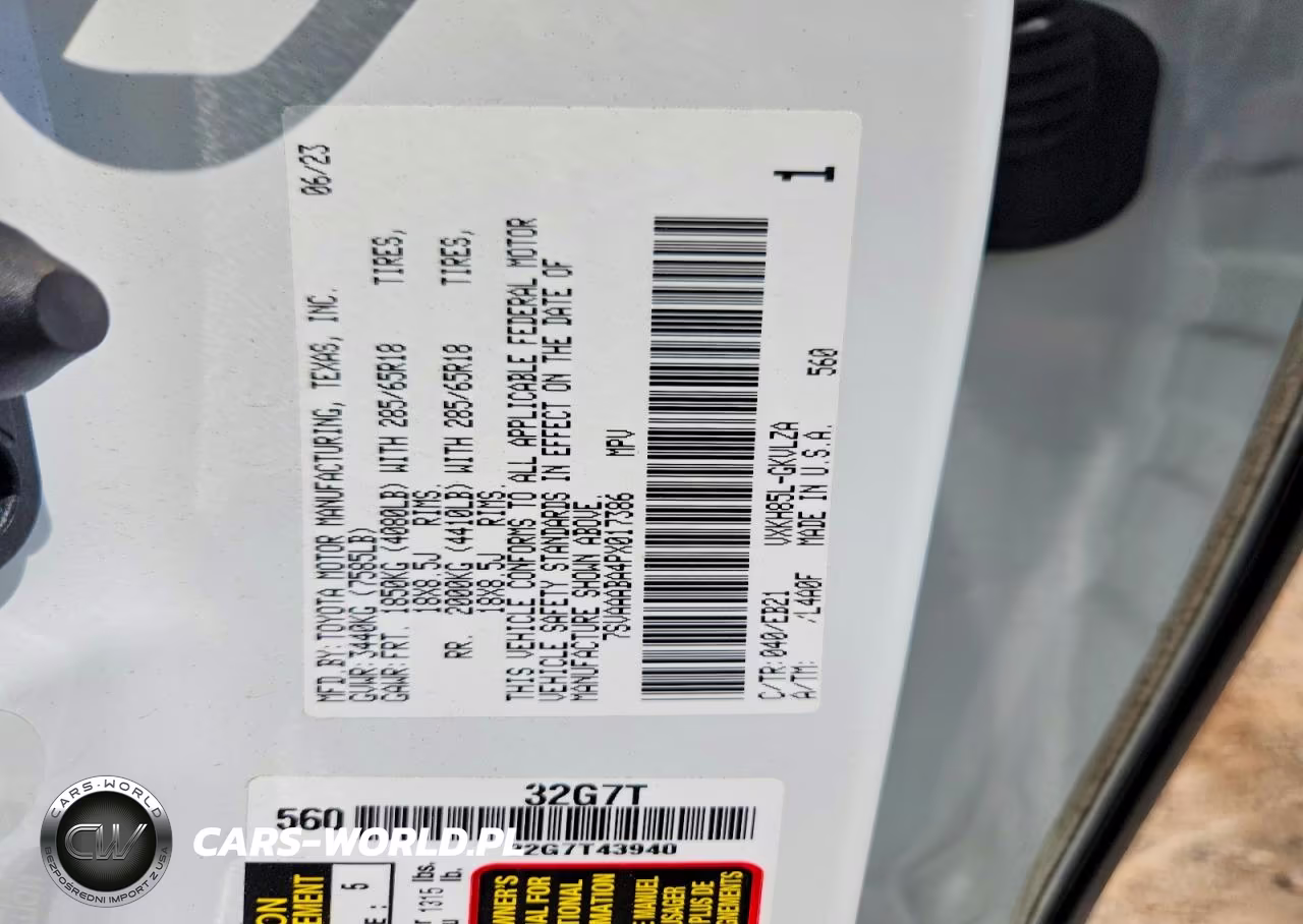 2023 Toyota Sequoia Trd Pro VIN:7SVAAABA4PX017386 - 13