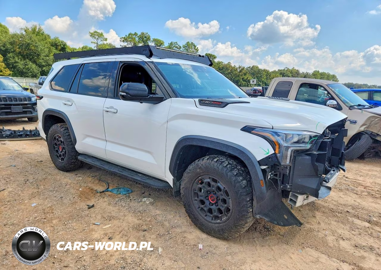 2023 Toyota Sequoia Trd Pro VIN:7SVAAABA4PX017386 - 4
