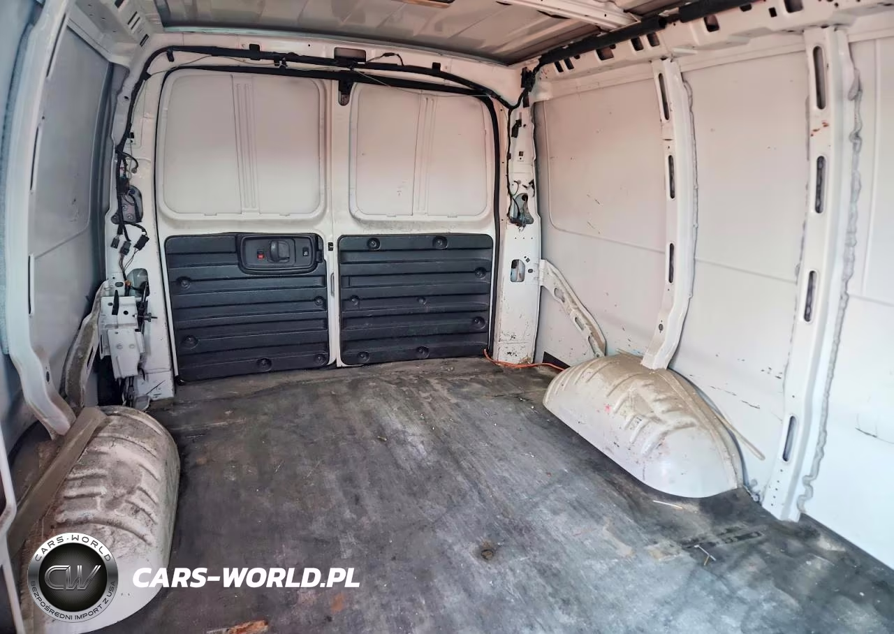 2016 Chevrolet Express 2500 Cargo Delivery Van VIN:1GCWGAFF8G1286269 - 10