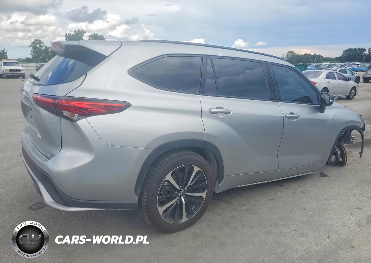 2022 Toyota Highlander Xse VIN:5TDLZRAH5NS116908 - 3