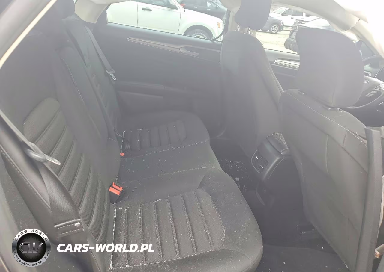 2017 Ford Fusion Se VIN:3FA6P0H73HR416424 - 10