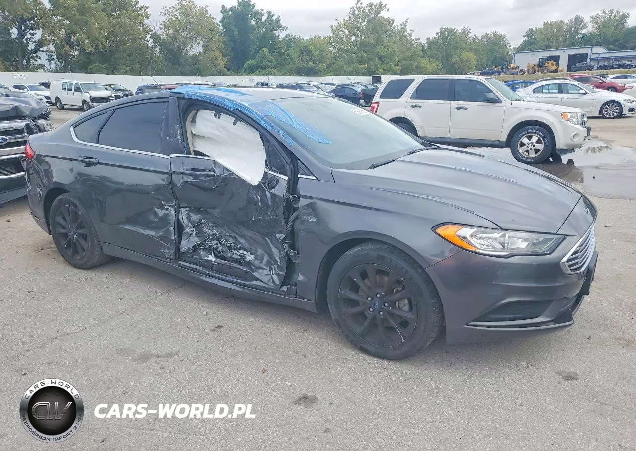 2017 Ford Fusion Se VIN:3FA6P0H73HR416424 - 4