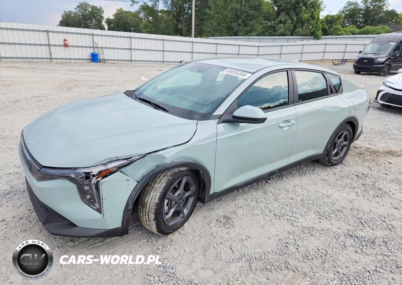 2026 Kia K4 Lxs VIN:3KPFT4DE0TE371881 - 1