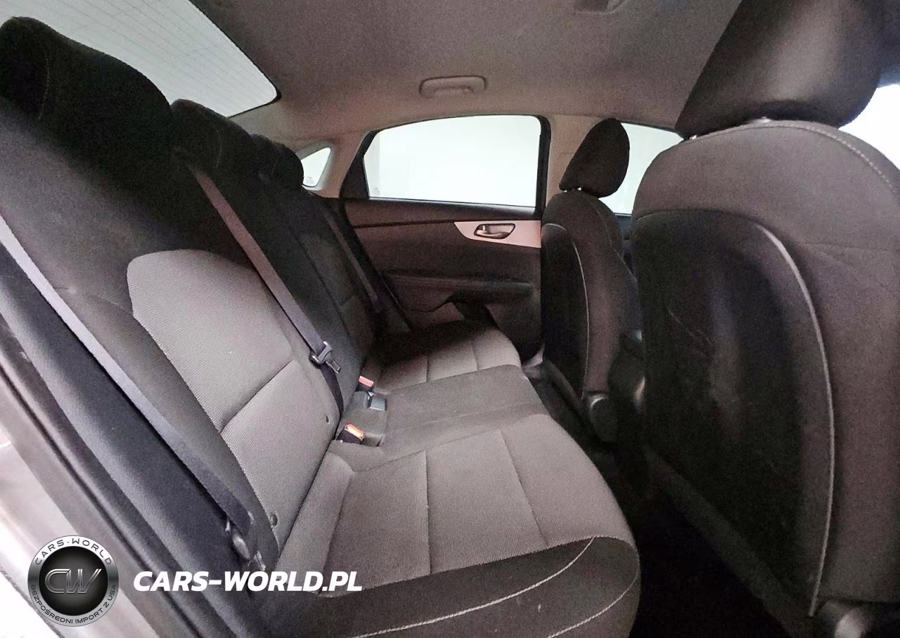 2023 Kia Forte Lxs VIN:3KPF24AD0PE622385 - 10