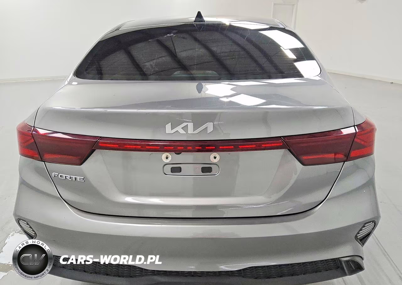 2023 Kia Forte Lxs VIN:3KPF24AD0PE622385 - 6