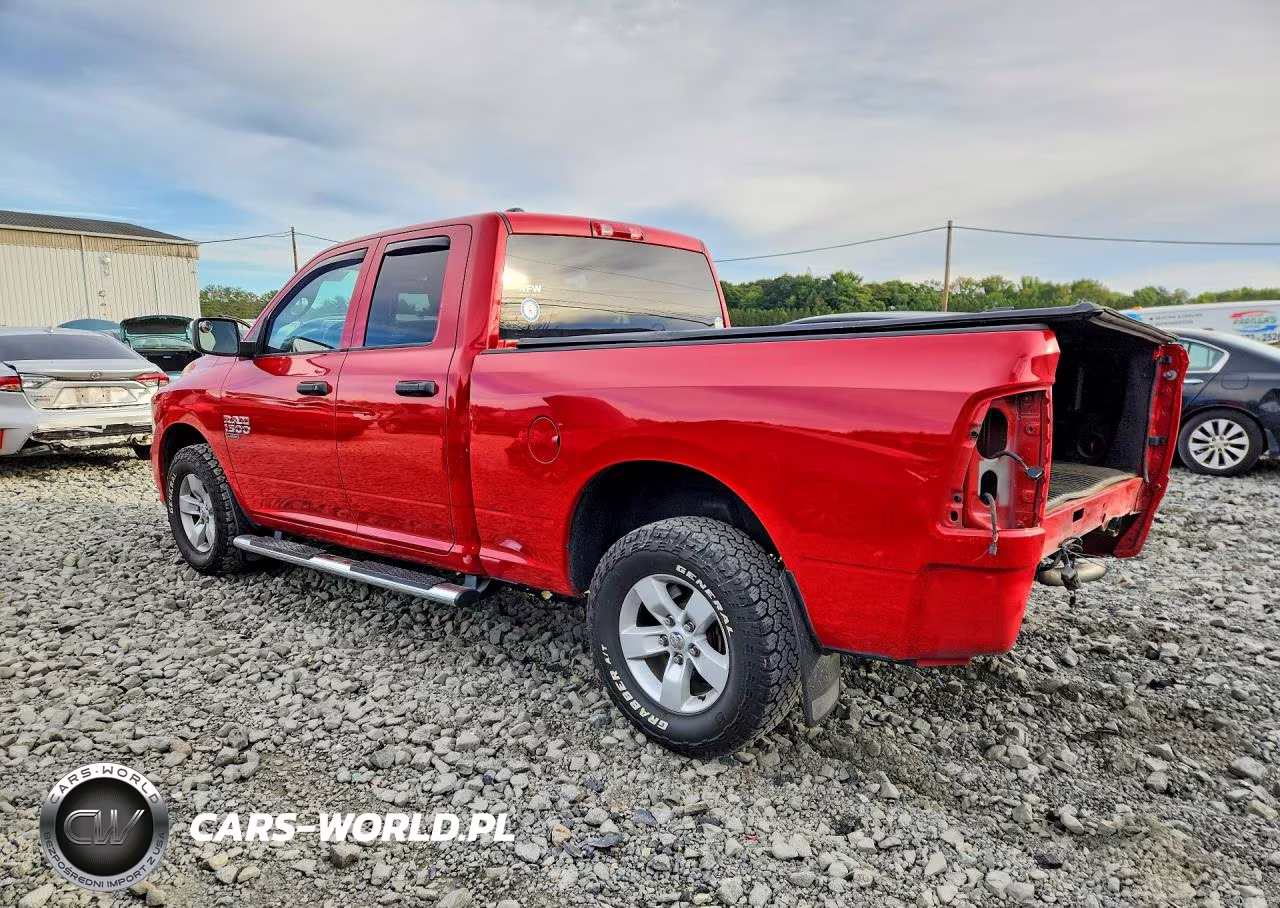 2019 Ram 1500 Classic Tradesman VIN:1C6RR7FG7KS547856 - 2